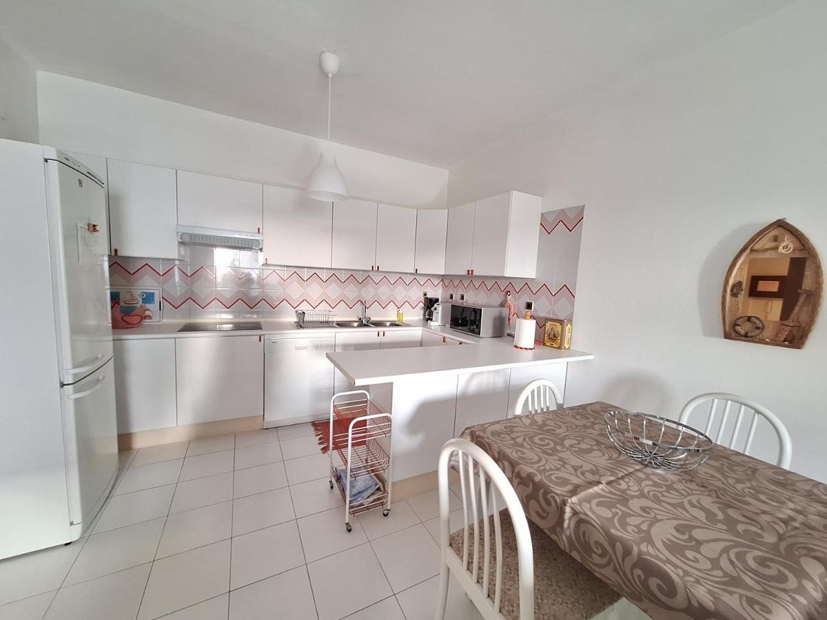 Palmeira Sol- 2 Bedrooms 300M From The Beach Ocean View Porches  Exterior photo