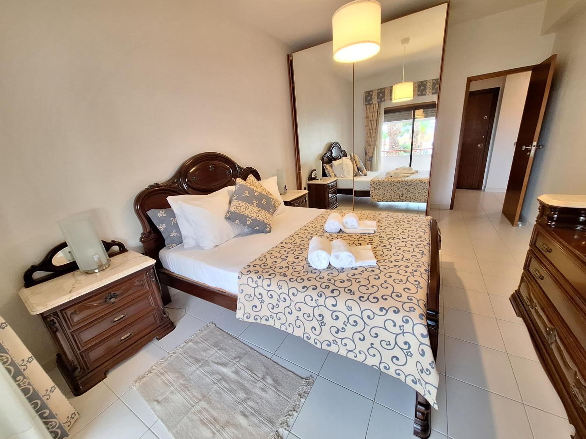 Palmeira Sol- 2 Bedrooms 300M From The Beach Ocean View Porches  Exterior photo